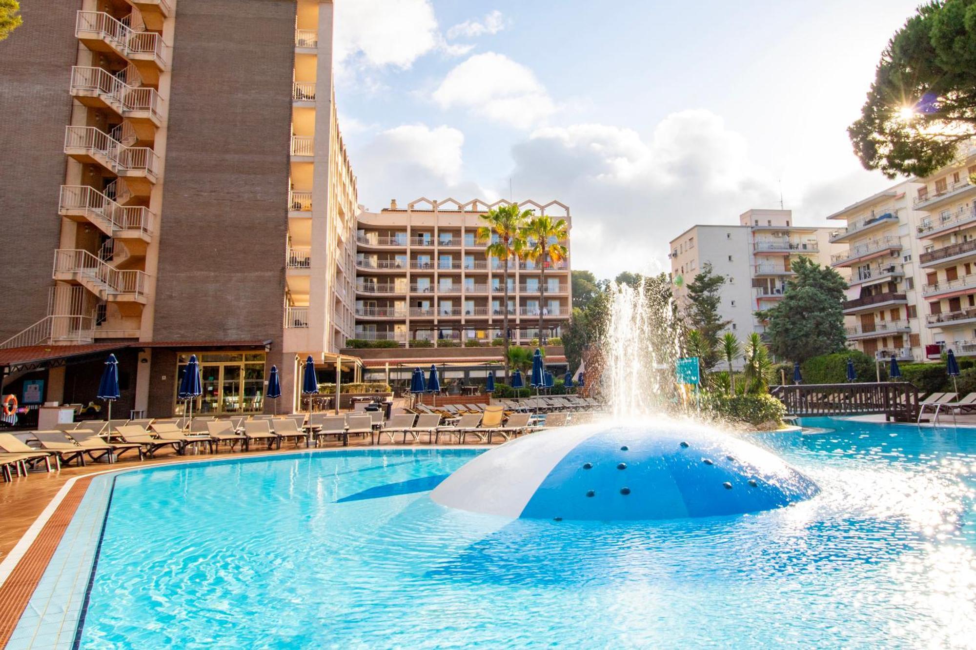 סאלו Golden Avenida Family Suites 4* מראה חיצוני תמונה