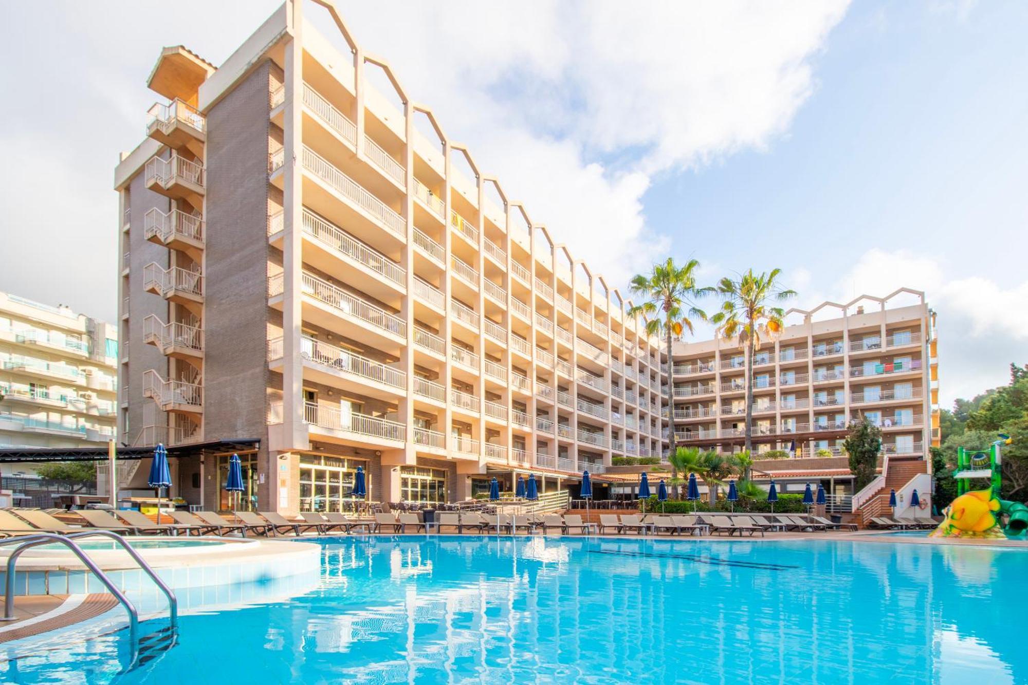 סאלו Golden Avenida Family Suites 4* מראה חיצוני תמונה