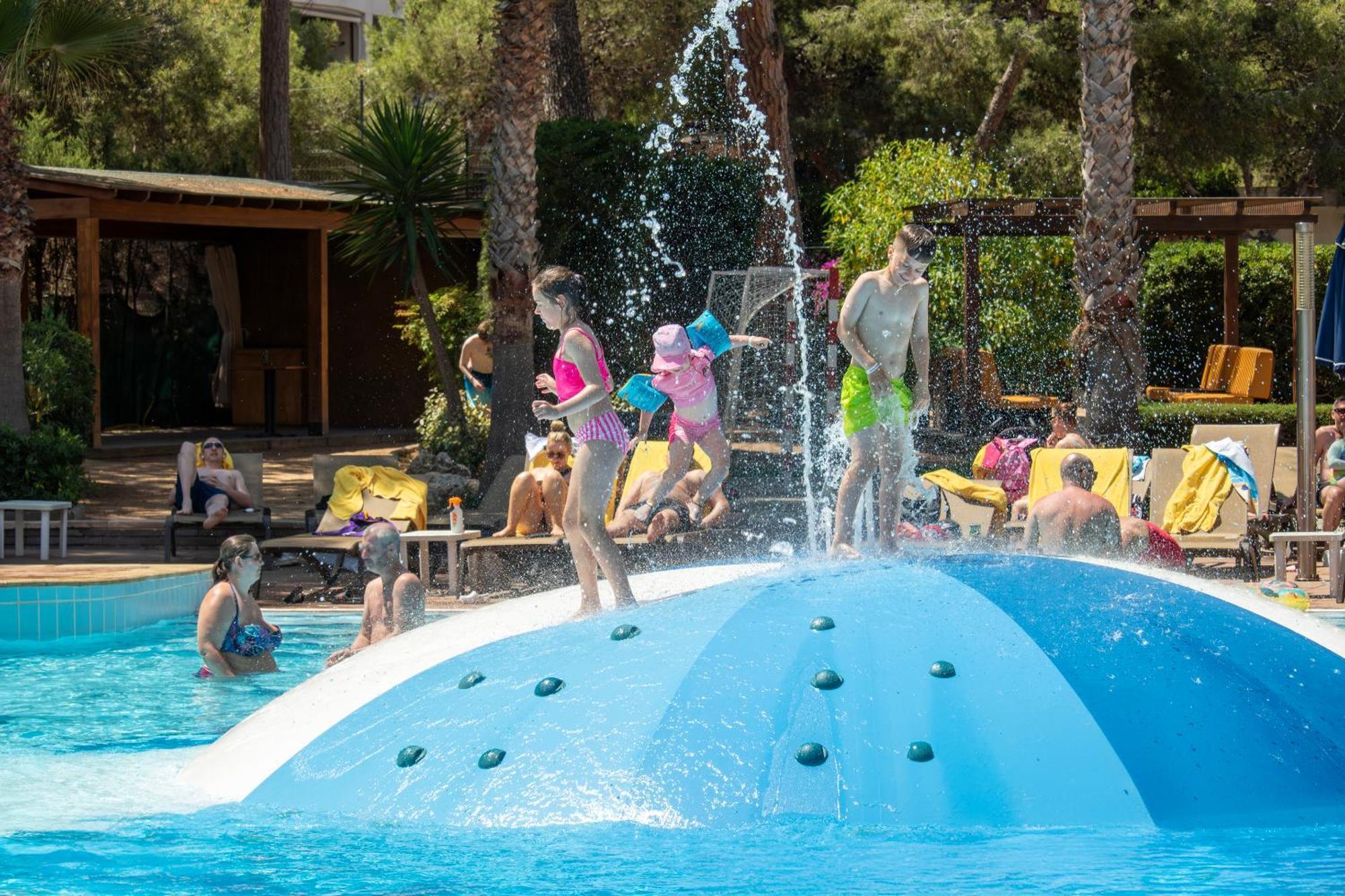 סאלו Golden Avenida Family Suites 4* מראה חיצוני תמונה