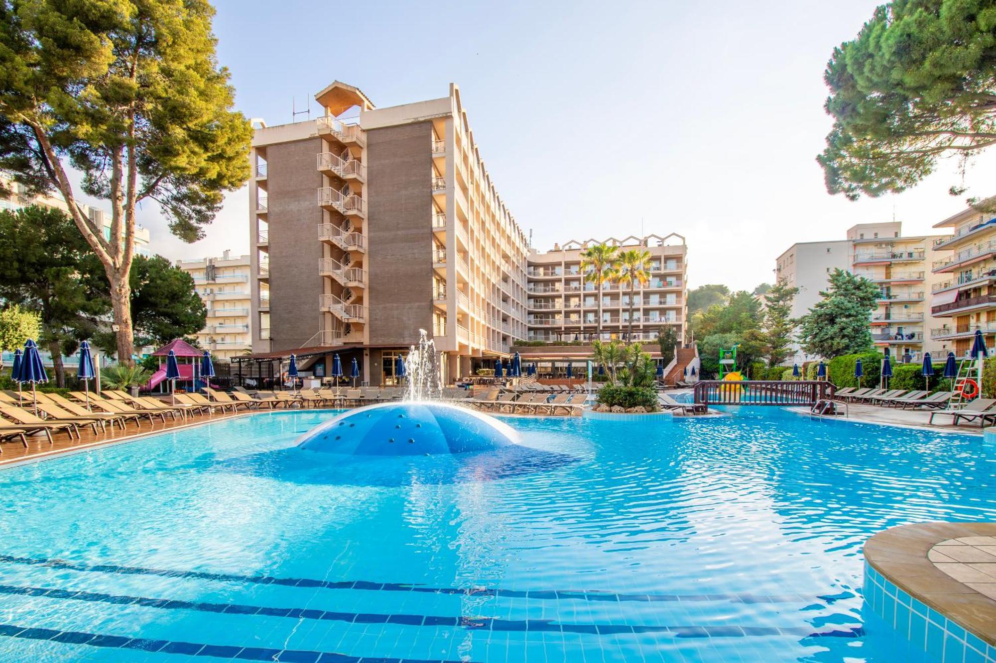 סאלו Golden Avenida Family Suites 4* מראה חיצוני תמונה