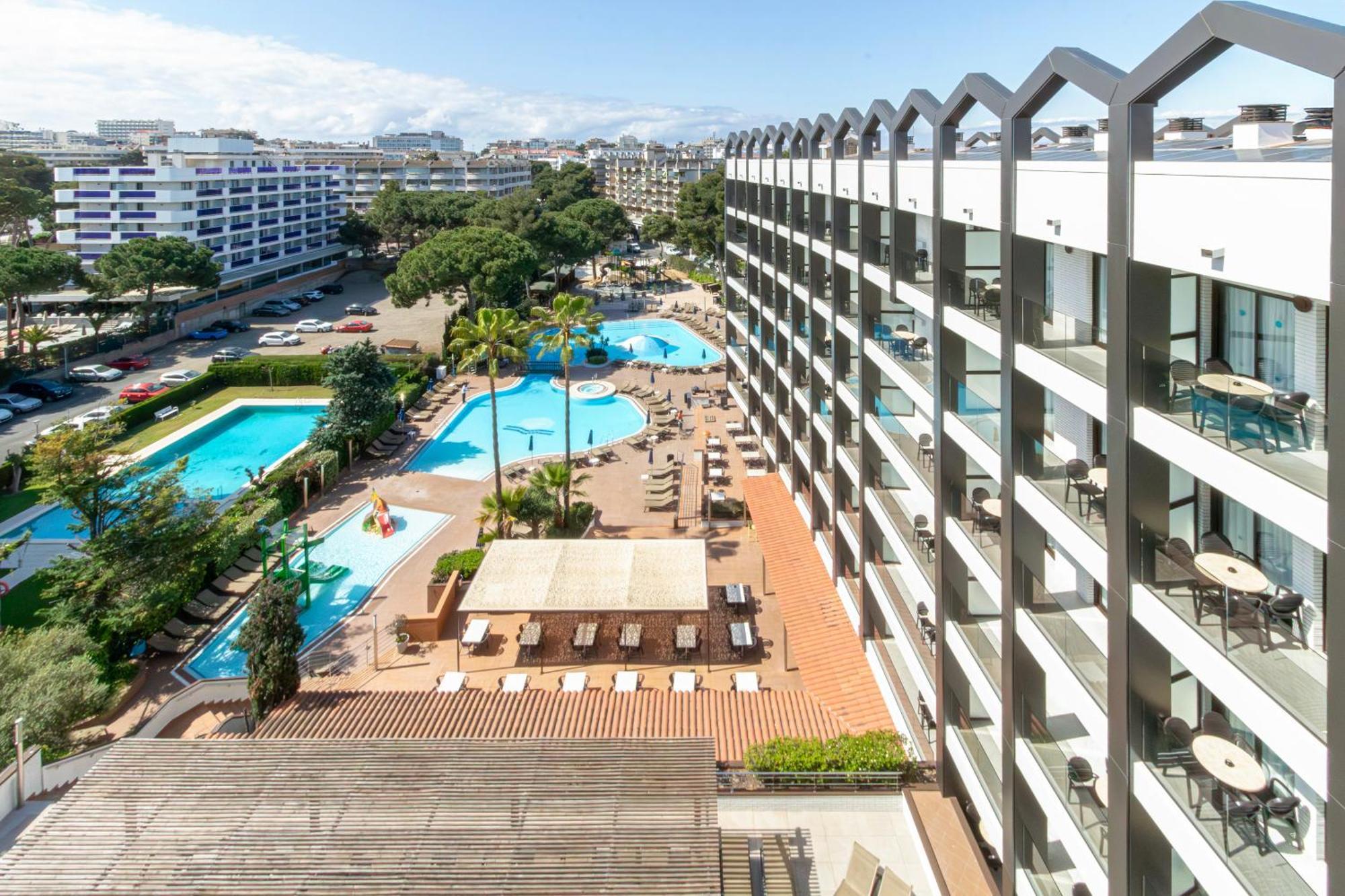 סאלו Golden Avenida Family Suites 4* מראה חיצוני תמונה